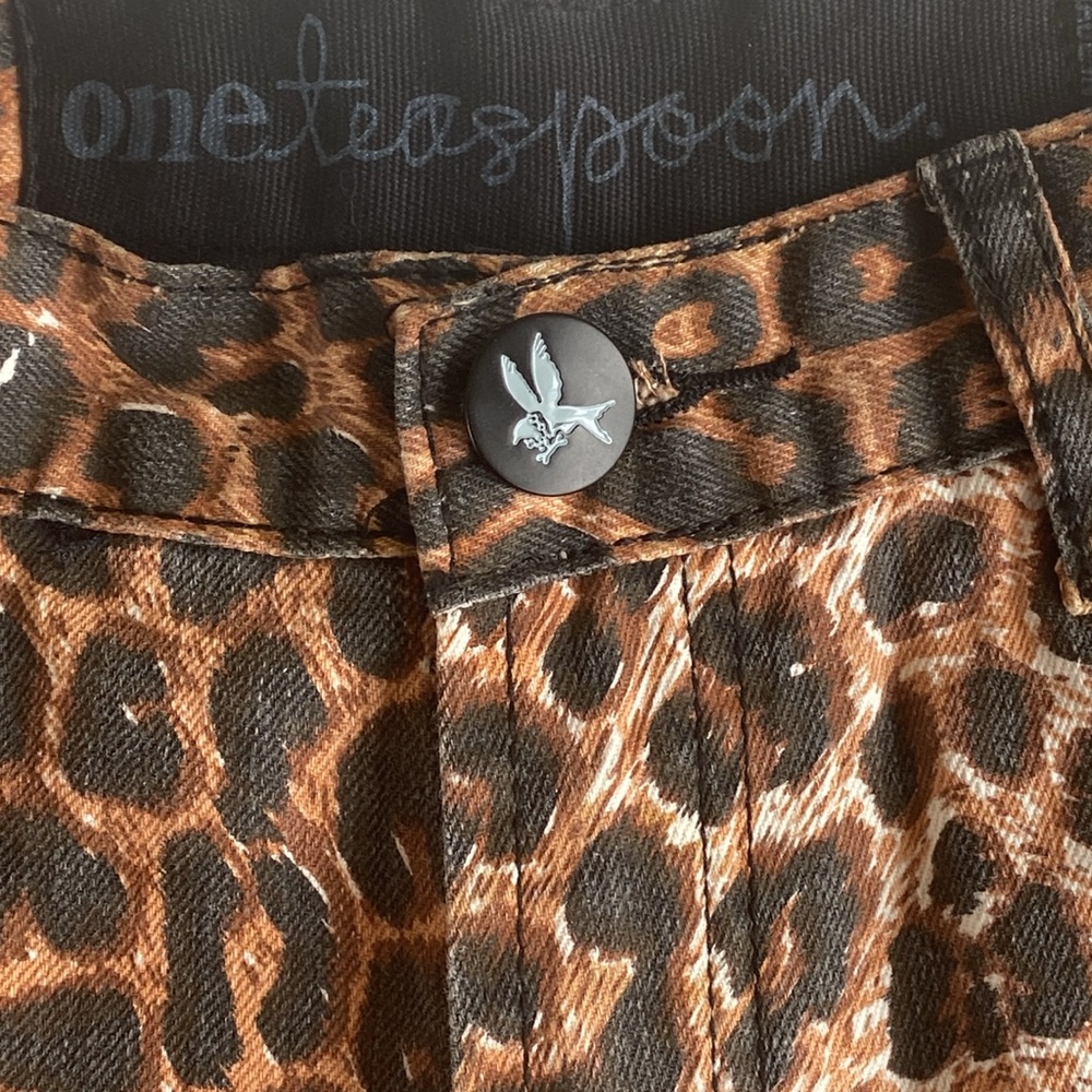 One Teaspoon Surrender Choppers Leopard Print - Picture 6 of 9